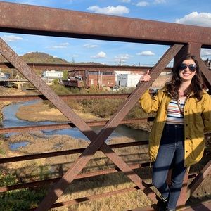 Meet your Posher, Katrina